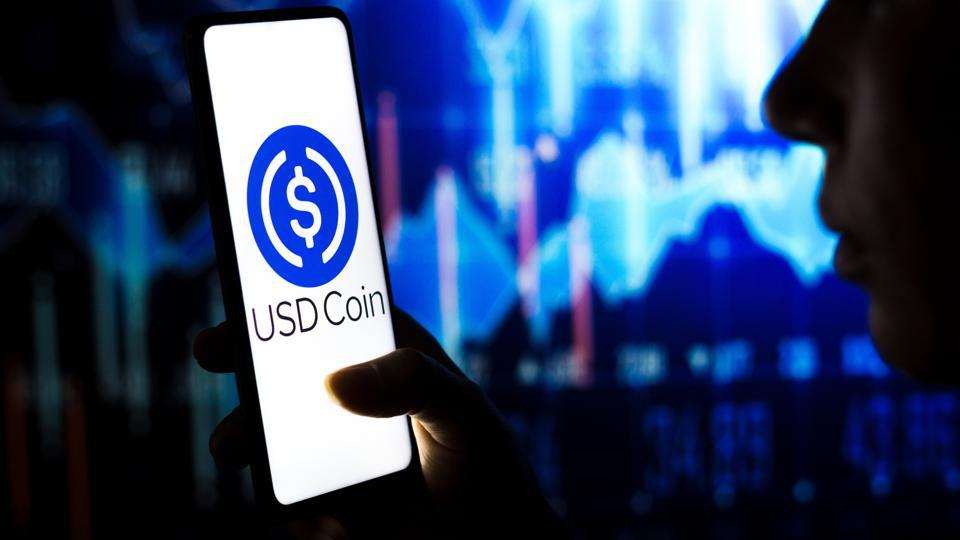 یو&zwnj;اس&zwnj;دی کوین (USDC)