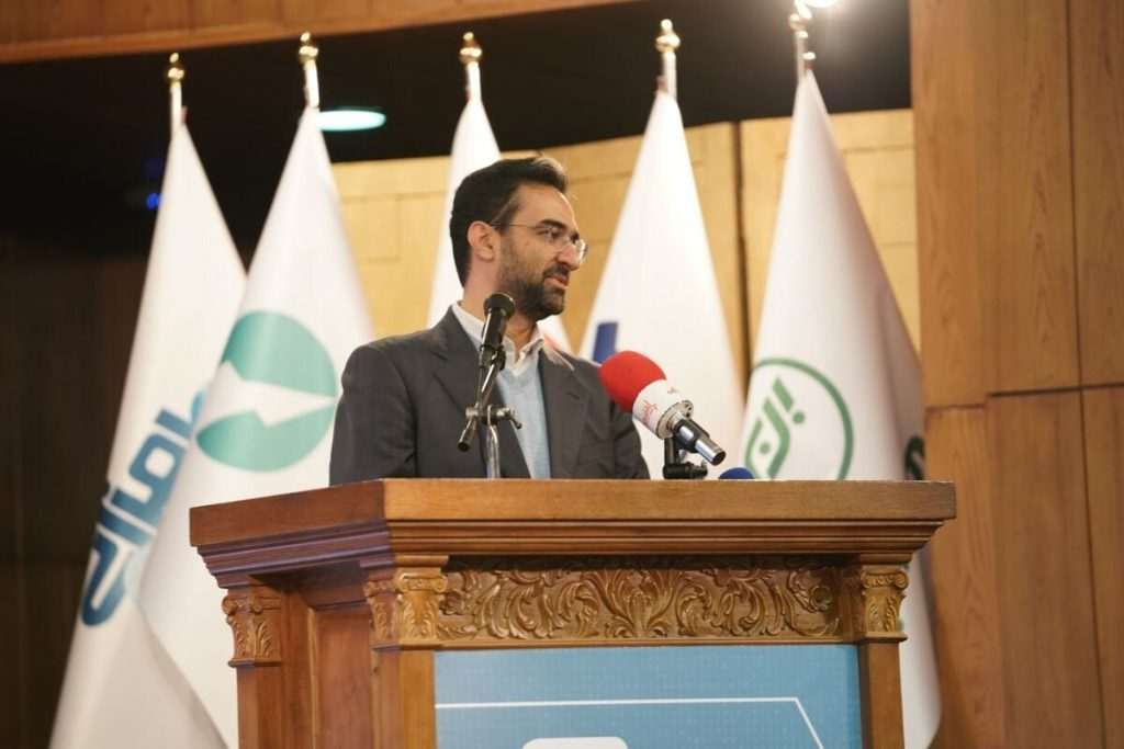 آذری جهرمی در رمزآتی
