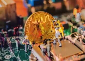 ماینرهای بیت‌کوین وارد فاز "تسلیم" شده‌اند؛ احتمال تثبیت قیمت زیر 100هزار دلار