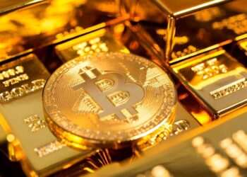 سایه طلا بر سر بیت‌کوین: آیا پادشاه رمزارزها از پناهگاه امن عقب می‌ماند؟