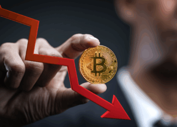 بیت‌کوین در مسیر بازگشت به زیر ۱۰۰ هزار دلار؟