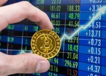 قیمت بیت‌کوین از ۱۱۱٬۰۰۰ دلار عبور کرد