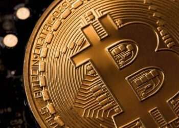 بیت کوین در اوج قدرت؛ بازار در لبه تردید